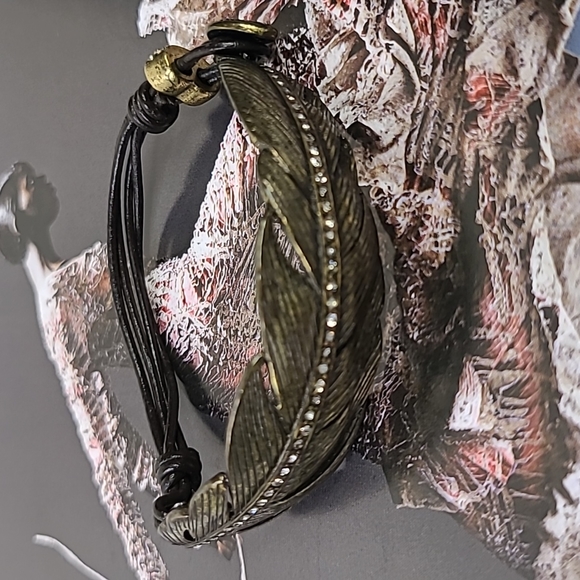 Feather Bracelet Bronze Brown Crystal Bohemian Western Lightweight Everyday Fun - Picture 3 of 6
